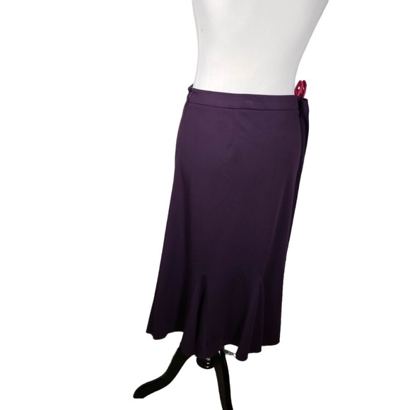 Larry Levine Women's size 14 Purple Knee Length Stretchy Skirt - Picture 3 of 7